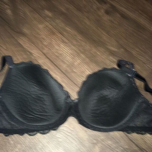 Victoria’s Secret 36D Dream Angels lined Demi bra - Picture 2 of 3